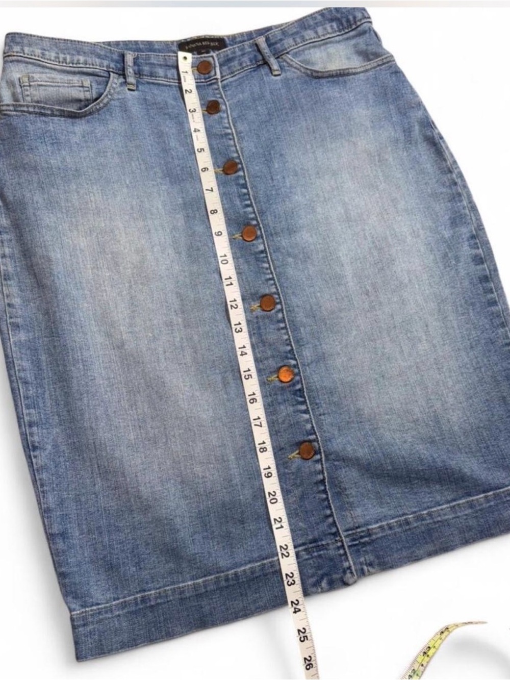 Banana Republic Straight Light Blue Denim Button-Front Pencil women’s Skirt. - Picture 6 of 7